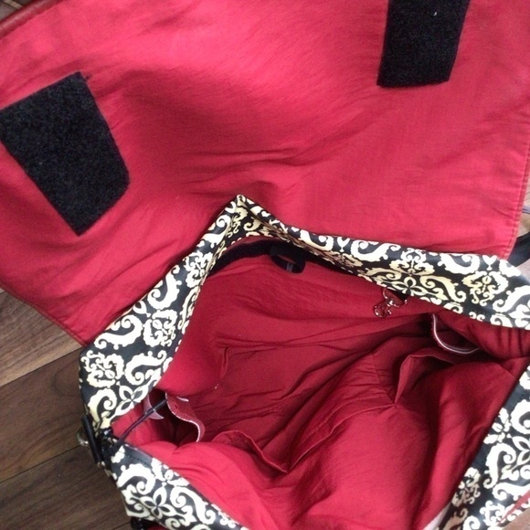 PETUNIA Pickle Bottom Backpack Shoulder Bag| Diaper Bag Backpack - Picture 9 of 16